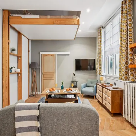 Eiffel Tower&champs-elysees - Vacation Apartment *