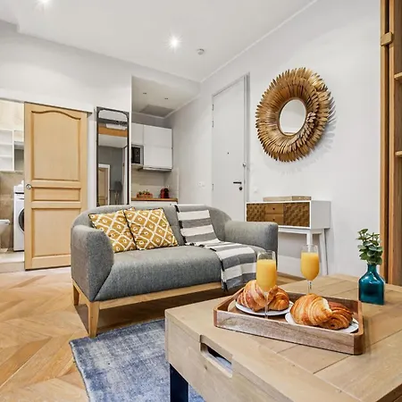 Eiffel Tower&champs-elysees - Vacation Apartment *